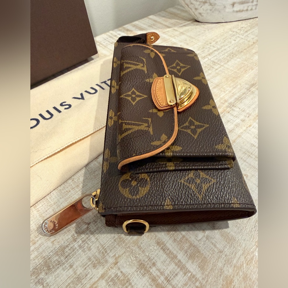 Louis Vuitton Monogram Astrid Long Wallet with Box & Dustbag - Picture 6 of 14